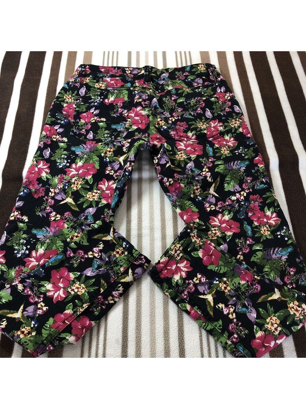 Size 2 X 26 Suko Jeans Skinny Pants Roadrunner Apparel Floral stretchy BD - Picture 9 of 10